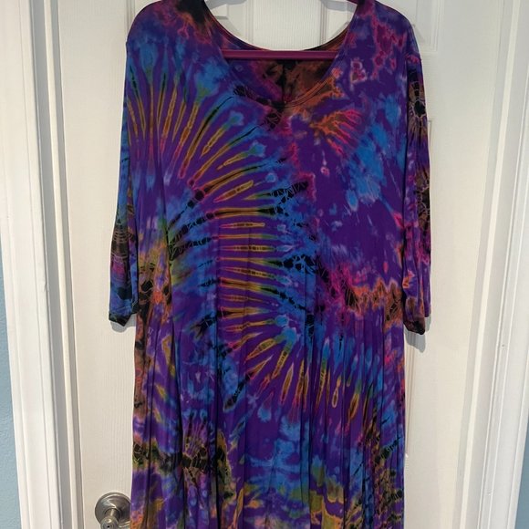 KATHMANDU IMPORTS Tops Kathmandu Imports Stretchy Tie Dye